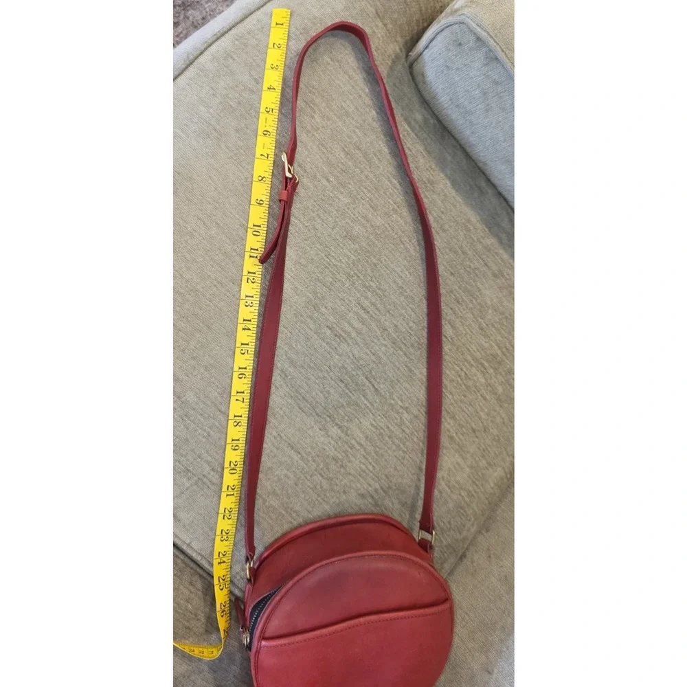 Coach Chester 9901 Vtg Red Glove Tanned Leather Crossbody Shoulder Bag USA Brass